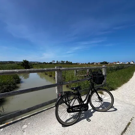 Apartman La L'oiseau Bleu Proche De La Et De Deauville !!! Awards 2025