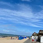 La L'oiseau Bleu Proche De La Et De Deauville !!! Awards 2025 Apartment
