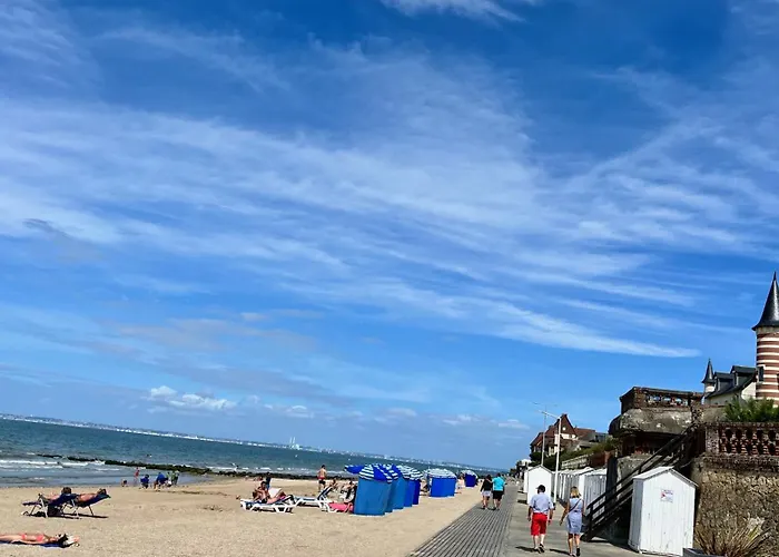 La L'oiseau Bleu Proche De La Et De Deauville !!! Awards 2025 Apartament